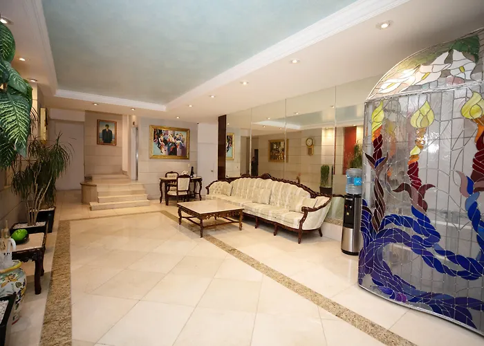 L' Heritage Hipolito Taine By Bluebay Aparthotel 4*