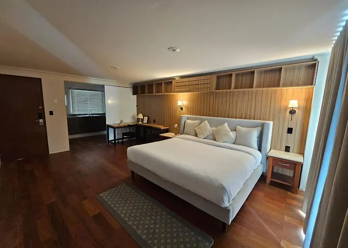 L' Heritage Hipolito Taine By Bluebay Aparthotel